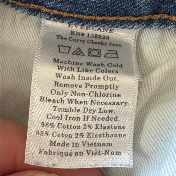 Everlane The Curvy Cheeky Crop Jean / SZ 27 Crop - Picture 3 of 6